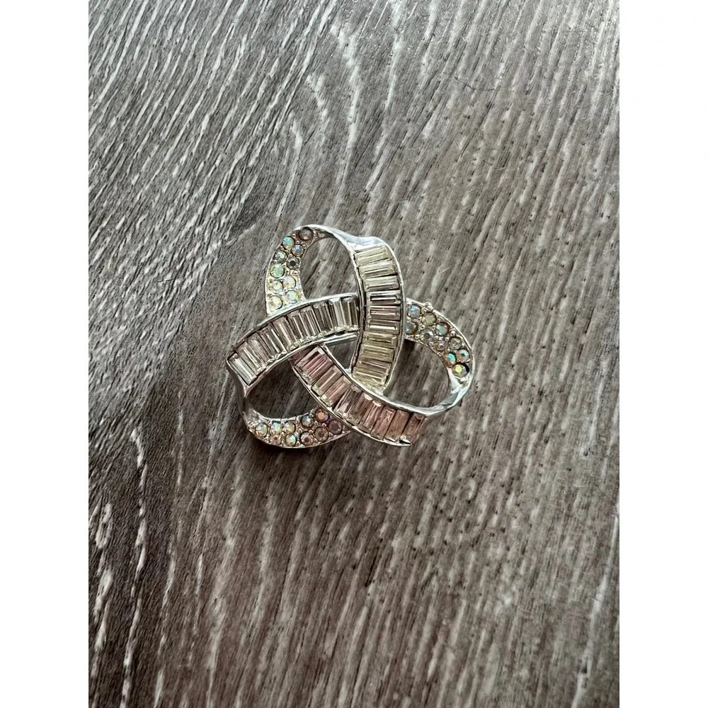 Unbranded Vintage Brooch Women OS Silver Rhinestone Baguette Knot Pin Accessory